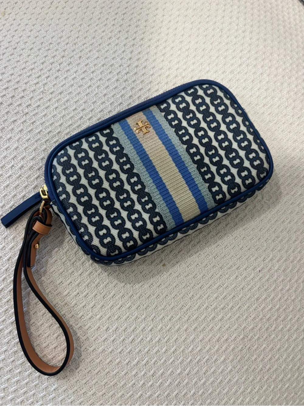 Tory Burch Gemini Link Canvas Wristlet, Size: OS